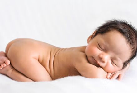 新生儿可以睡15度斜坡吗？