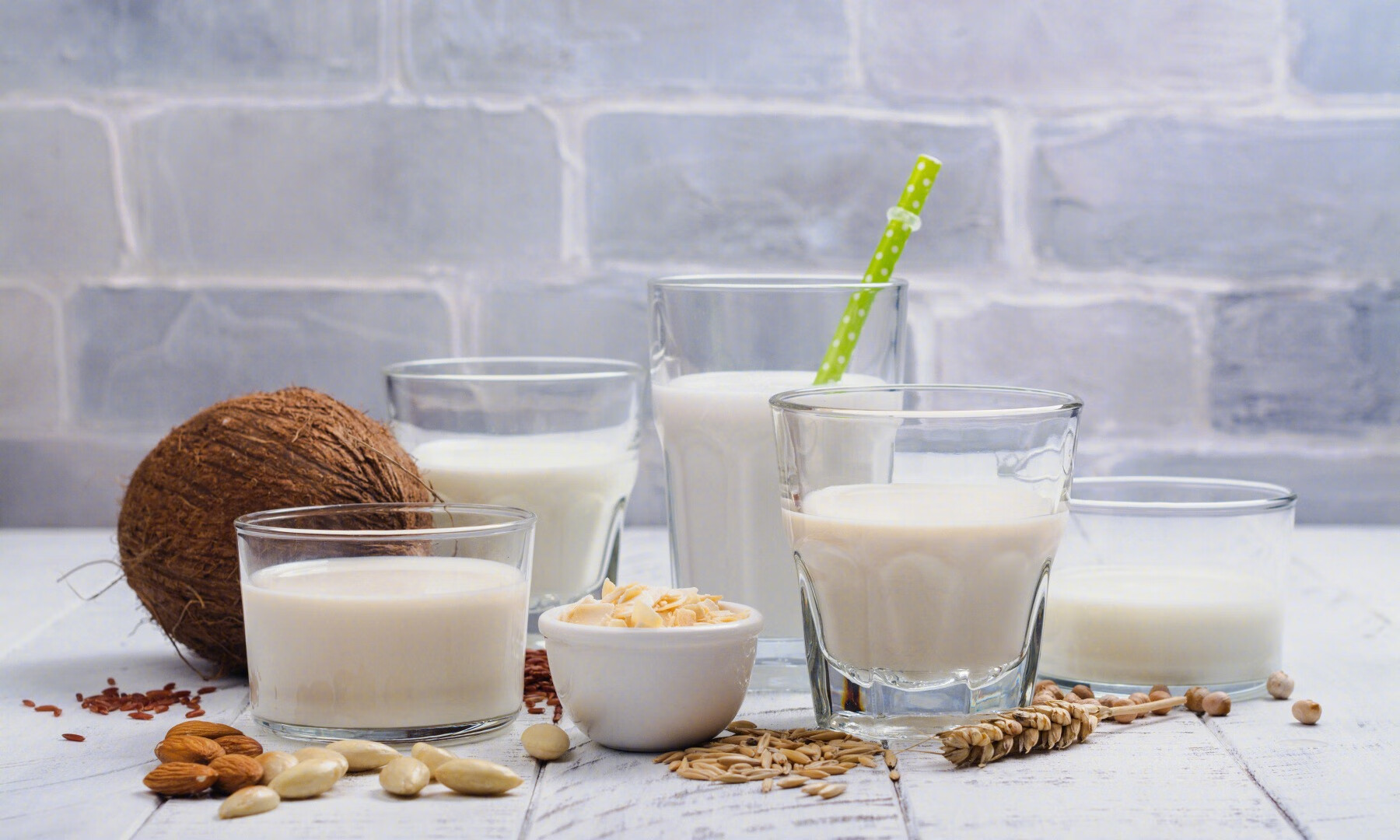 喝牛奶就拉肚子，豆浆是否可以代替牛奶？