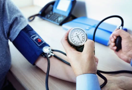 长期高血压，但并没有什么不舒服，会发生脑梗死吗？