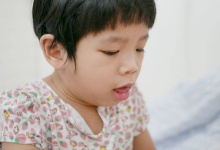 小孩吸痰有什么危害 小孩吸痰有两个危害