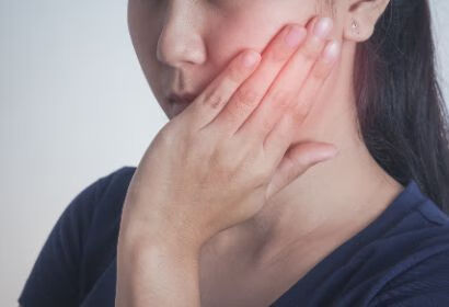 口腔溃疡是因为缺乏维生素吗？