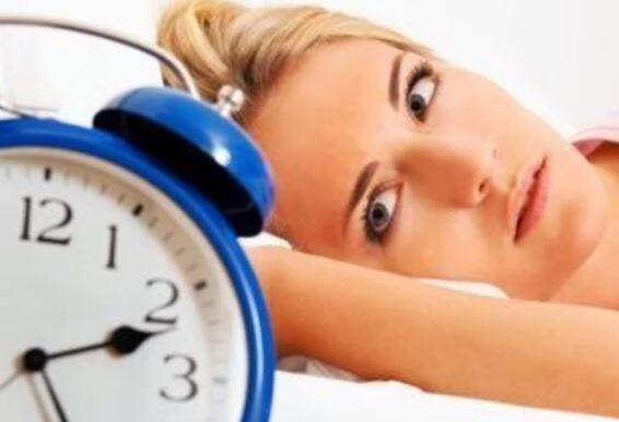 什么原因导致凌晨二三点钟的时候醒来？