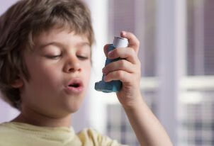 患有哮喘的儿童在生活中应注意什么？
