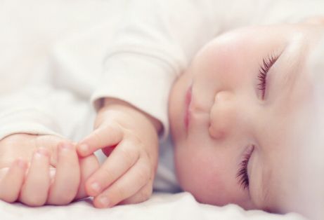 5种睡姿透露宝宝健康状况，妈妈必看！