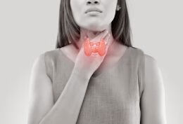 甲状腺肿大会导致窒息，这个手术三十分钟就可救命