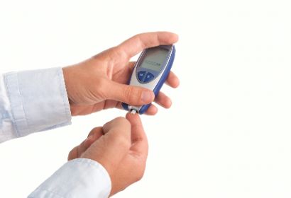 糖尿病患者出现尿蛋白，该如何预防？