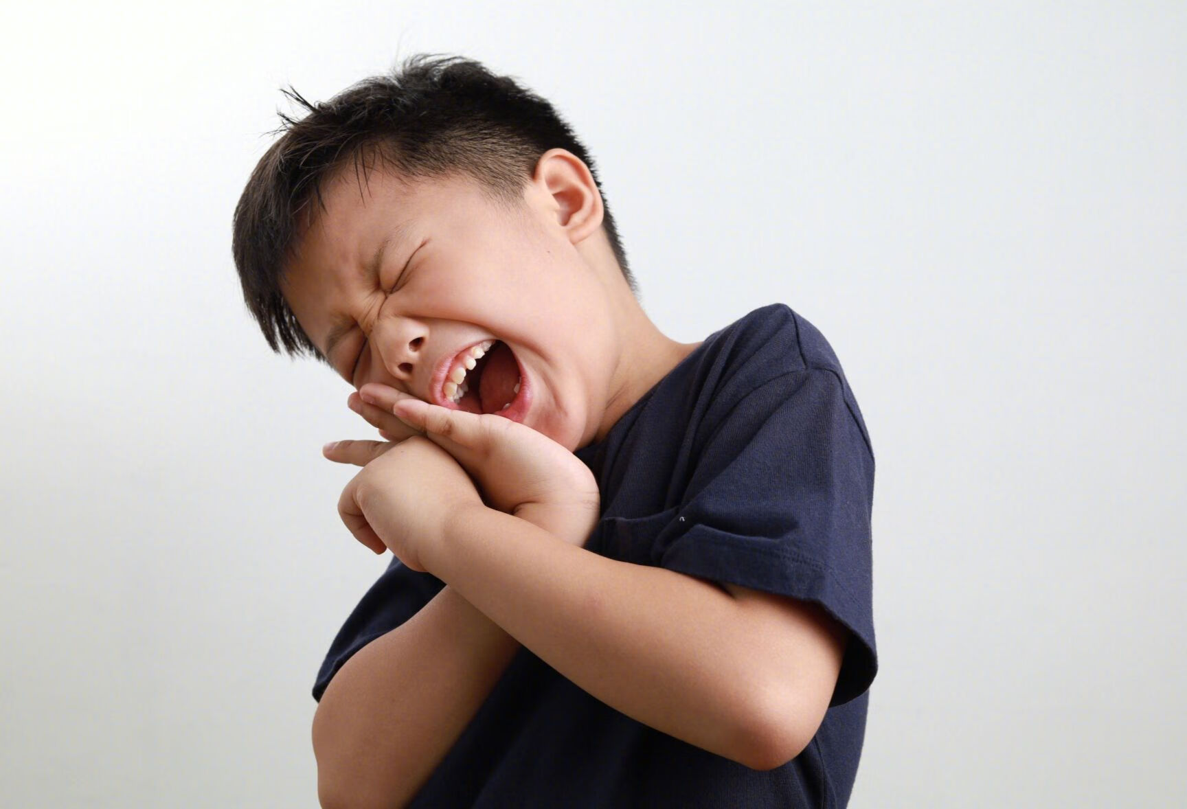 小孩牙痛能吃布洛芬吗？