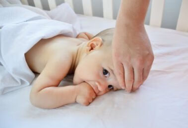 母乳性黄疸容易与哪些疾病混淆呢？