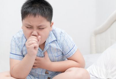 孩子咳嗽老不好，中医用2味常见中药缓解