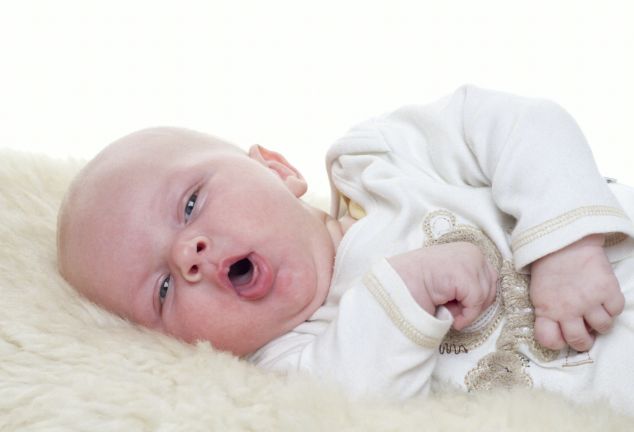 婴儿咳嗽有痰怎么推拿？