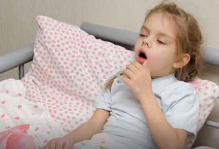 复方甘草口服溶液可以治疗小儿咳嗽吗？