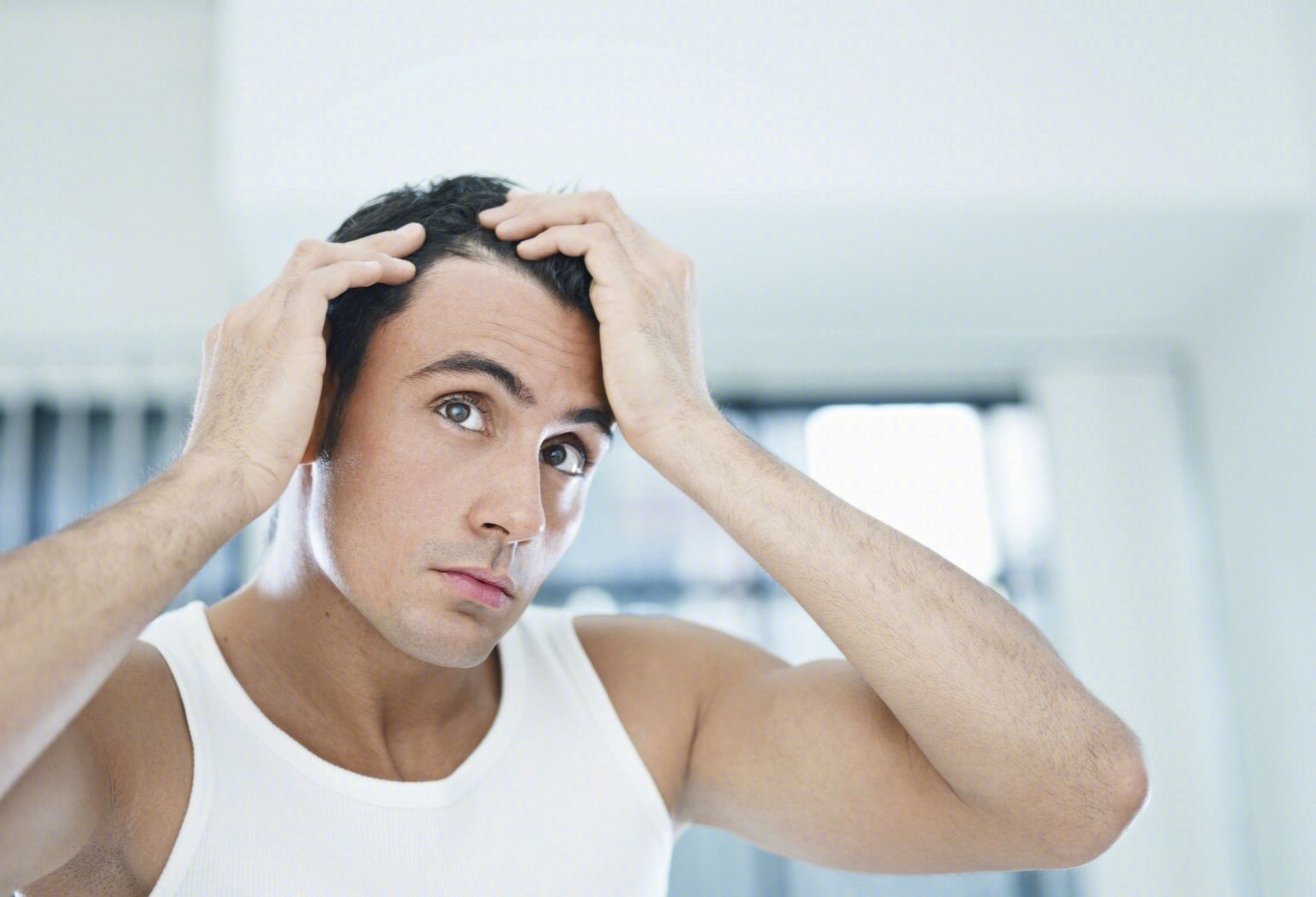 脂溢性脱发都有哪些表现呢？
