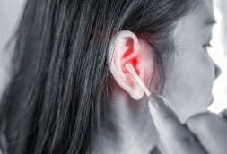 如何区分外耳道炎、中耳炎、外耳道湿疹？