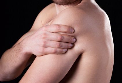 肩周炎与这块肌肉有密切关系，教你2个方法自己检查