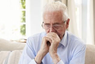 70岁老人深夜呕血急诊，竟因一种生活习惯