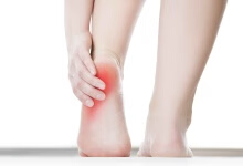 足底筋膜炎贴什么药膏 外贴三种药膏可缓解足底筋膜炎