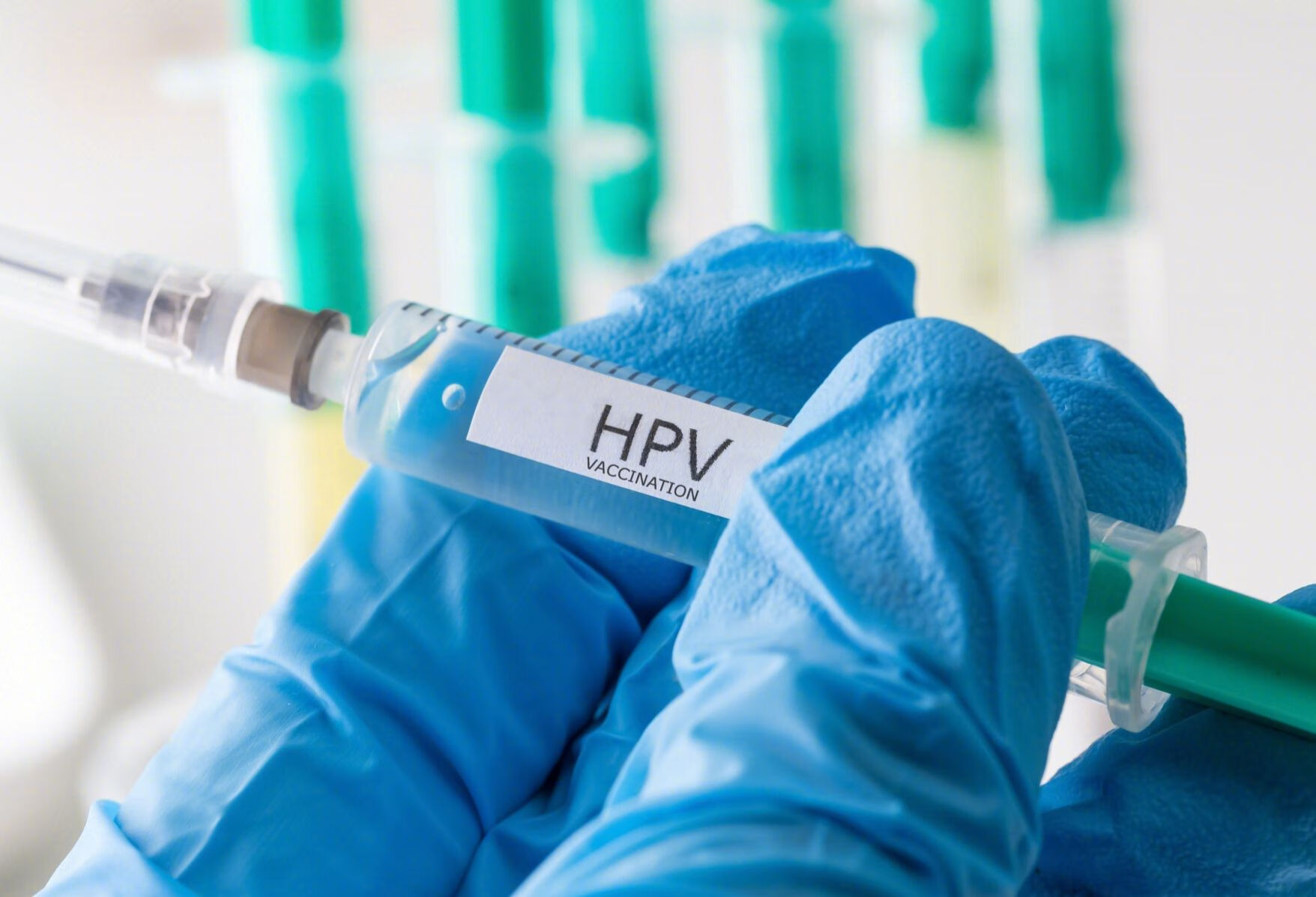 九价HPV疫苗催生“代约”！犯罪行为下，隐藏着什么？