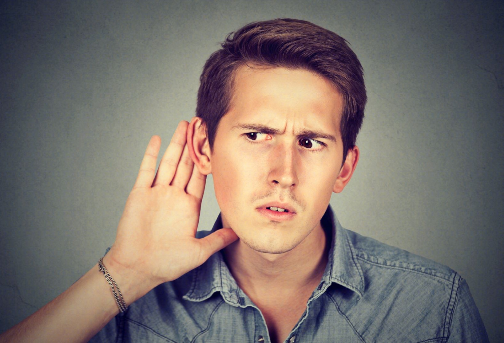 发现噪声性耳聋应如何治疗？