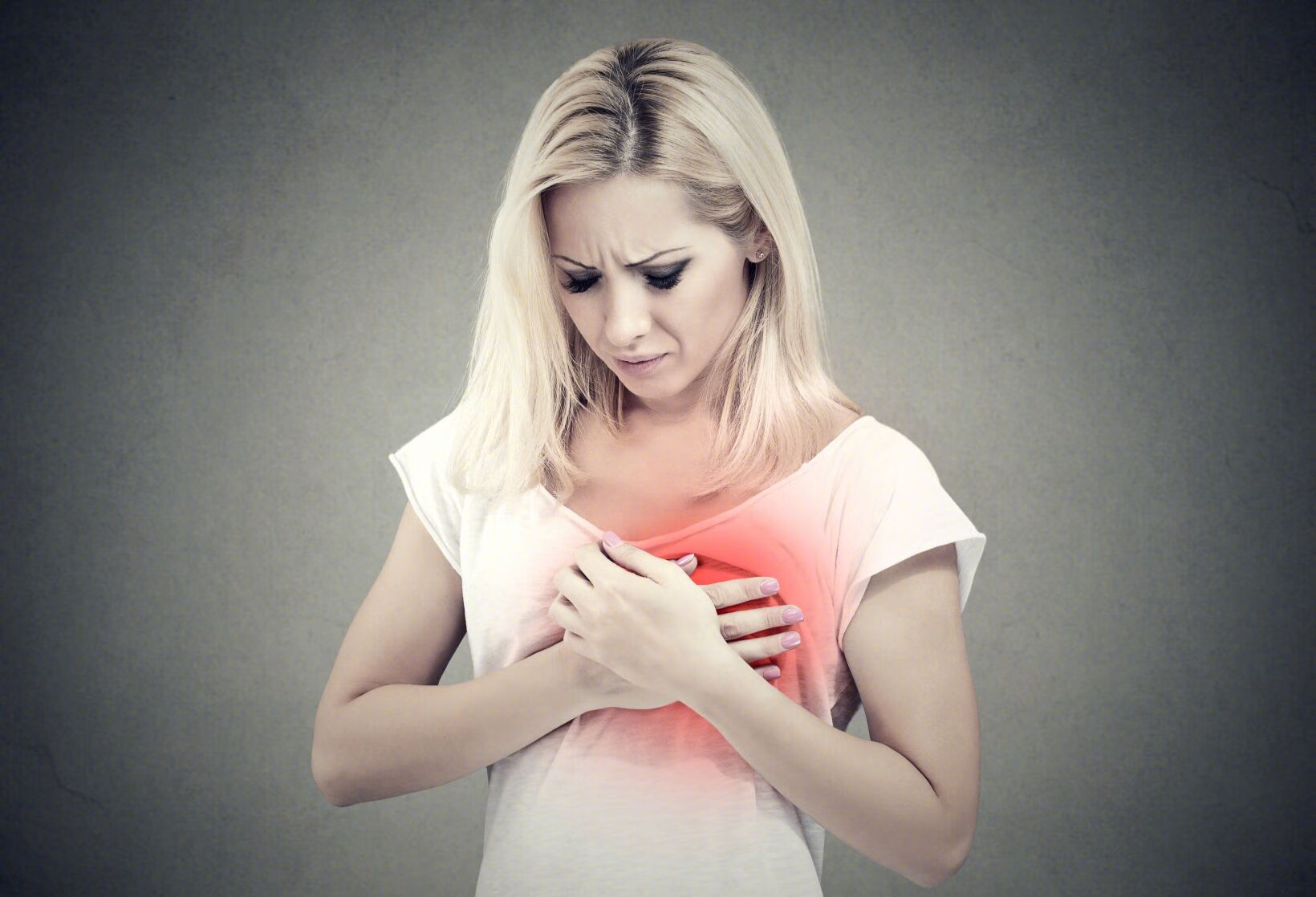 产褥期乳腺炎的主要表现有哪几个方面?