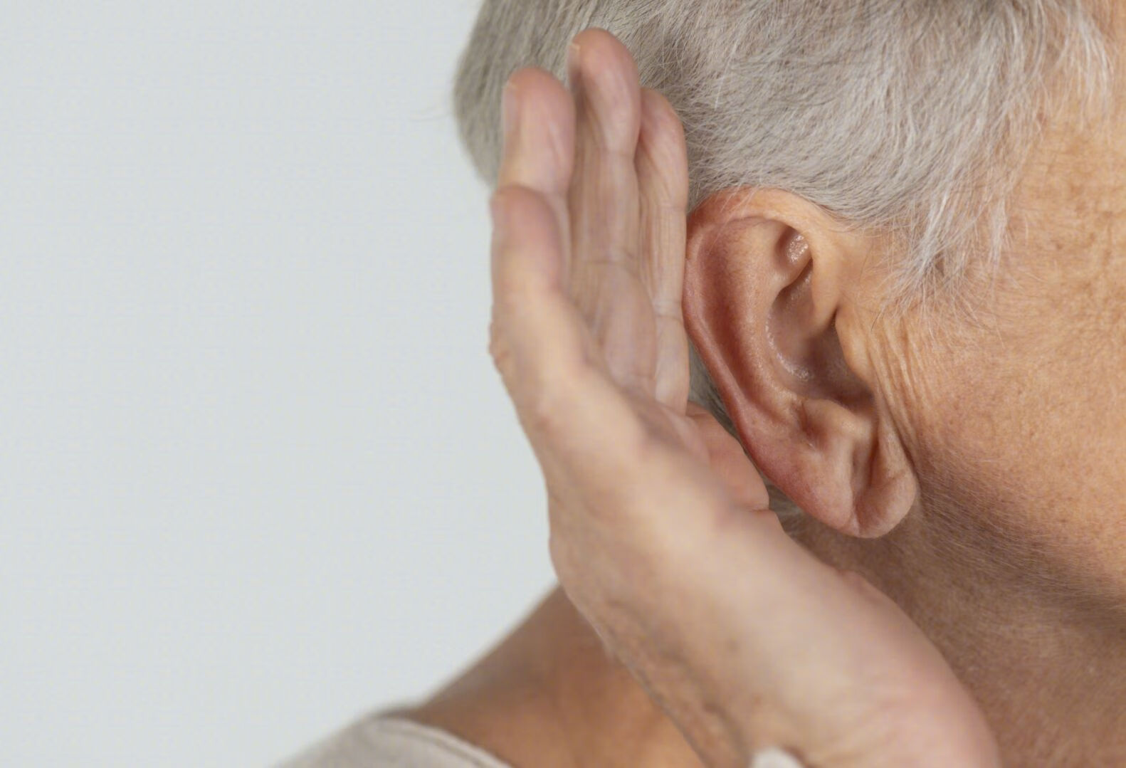中重度神经性耳聋怎么治疗？
