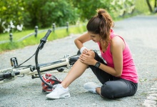 摔伤膝盖怎么治疗 摔伤膝盖的几个治疗方法分享