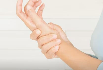 手指关节骨头变大怎么办？