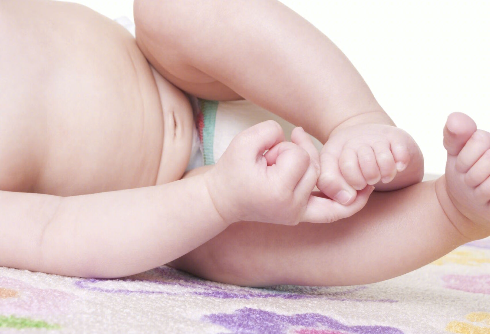 婴儿睾丸很松垮是病吗？