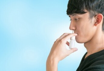 小儿鼻炎如何治疗 盐水洗鼻子效果很好