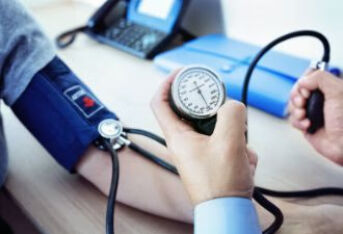 为什么一些人会得高血压？