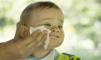 宝宝出现呕吐的问题，是什么原因？