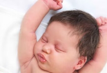 新生儿积食怎么办   新生儿积食缓解方法