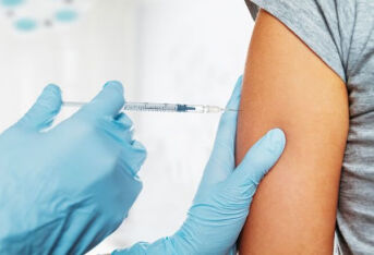 兰山区关于出国群体接种新冠疫苗的提醒