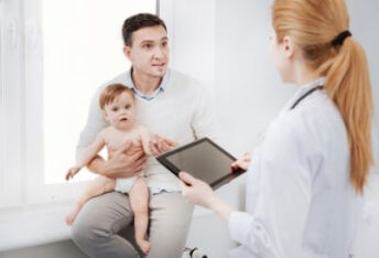 如何护理患有肺炎的婴幼儿?