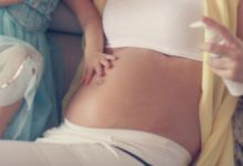 怀孕了肚子有时微微痛怎么办 ？教你三招有效缓解