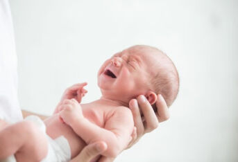 新生儿脐带要怎么护理？