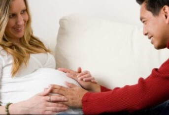 孕妇外阴白斑怎么缓解 孕妇外阴白斑的注意事项有哪些呢