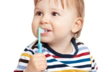 1岁8个月的孩子有口角炎怎么办
