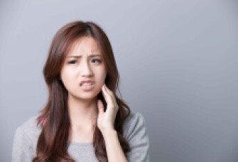 智齿冠周炎形成的原因有哪些 促使智齿冠周炎形成的3个原因须知