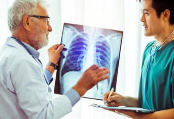 Radiology：“吸烟者的肺”：为支气管扩张患者敲响警钟！