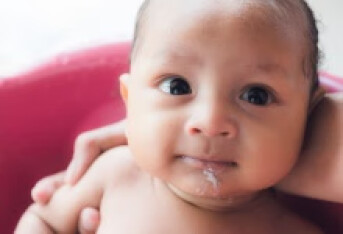 新生儿喝牛奶要注意什么 新生儿喝牛奶5大要点不能忘