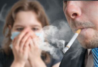 100个烟民中，会有多少人得肺癌？什么年龄段戒烟最好？