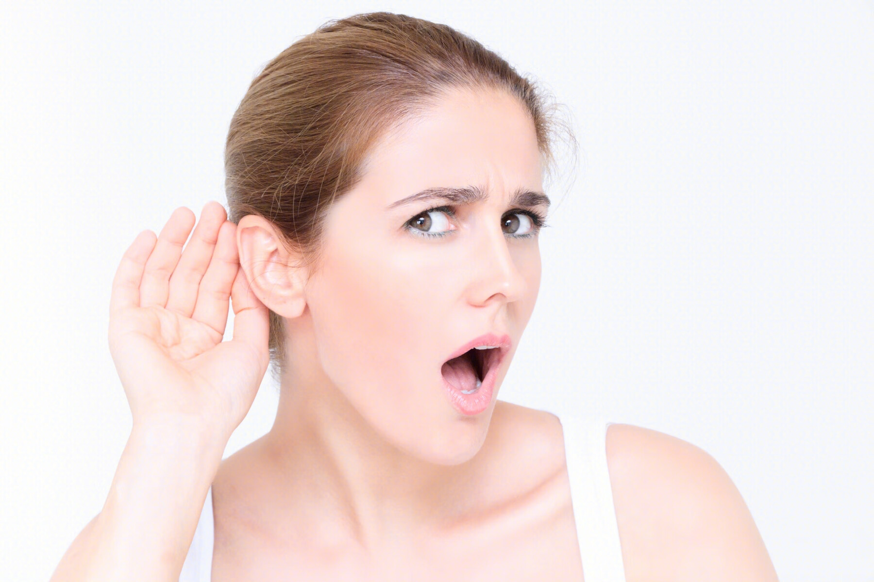 耳朵发痒是怎么回事怎么解决（耳朵里面痒，却啥也掏不出来？或是这4种病的表现，别光急着掏了） | 说明书网