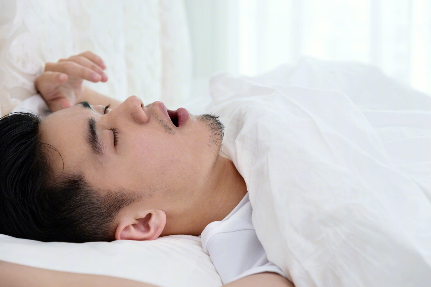 打呼噜并不一定是睡得香，可能是一种病-京东健康