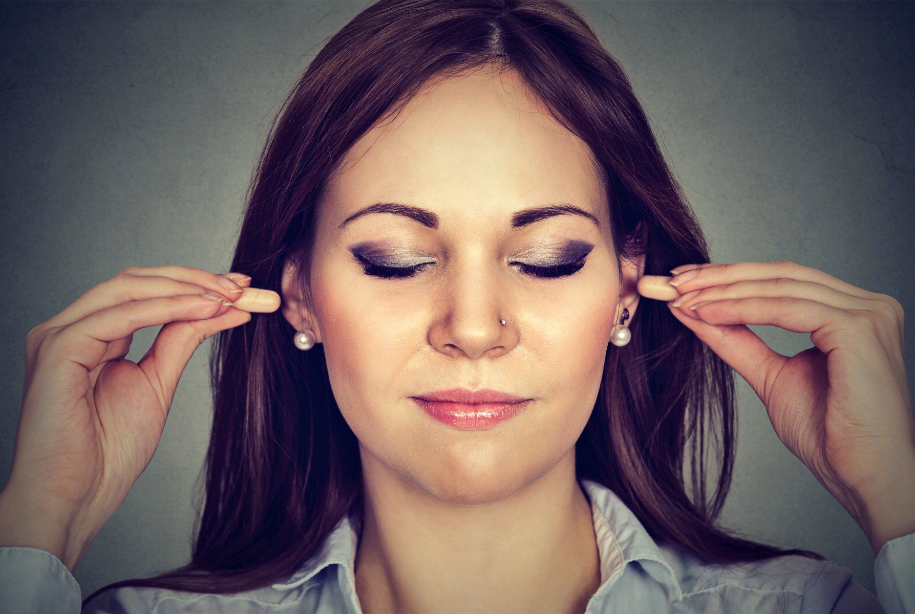 耳鸣是什么病的前兆（耳鸣是五大疾病的早期信号） | 说明书网