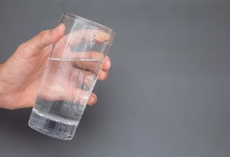 喝水好，可喝水太多对肾不好？每天喝多少对身体好？