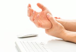 长时间工作以后手疼痛应该怎么办？