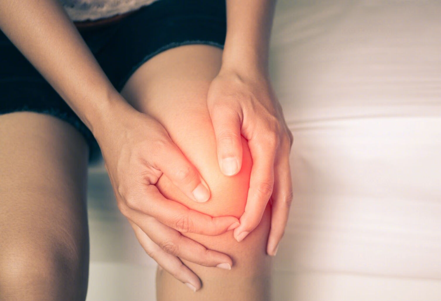 【何宇博士健康科普】膝盖：不同位置的疼，原因也不同！