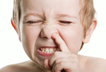 小孩流鼻涕是什么原因？