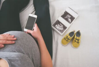 怀孕各个时期胎儿在肚子里最怕啥？