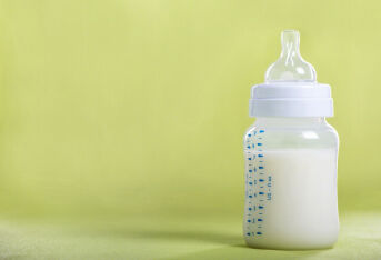新生儿夜奶的重要性